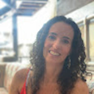 Meet your Posher, Stacyann